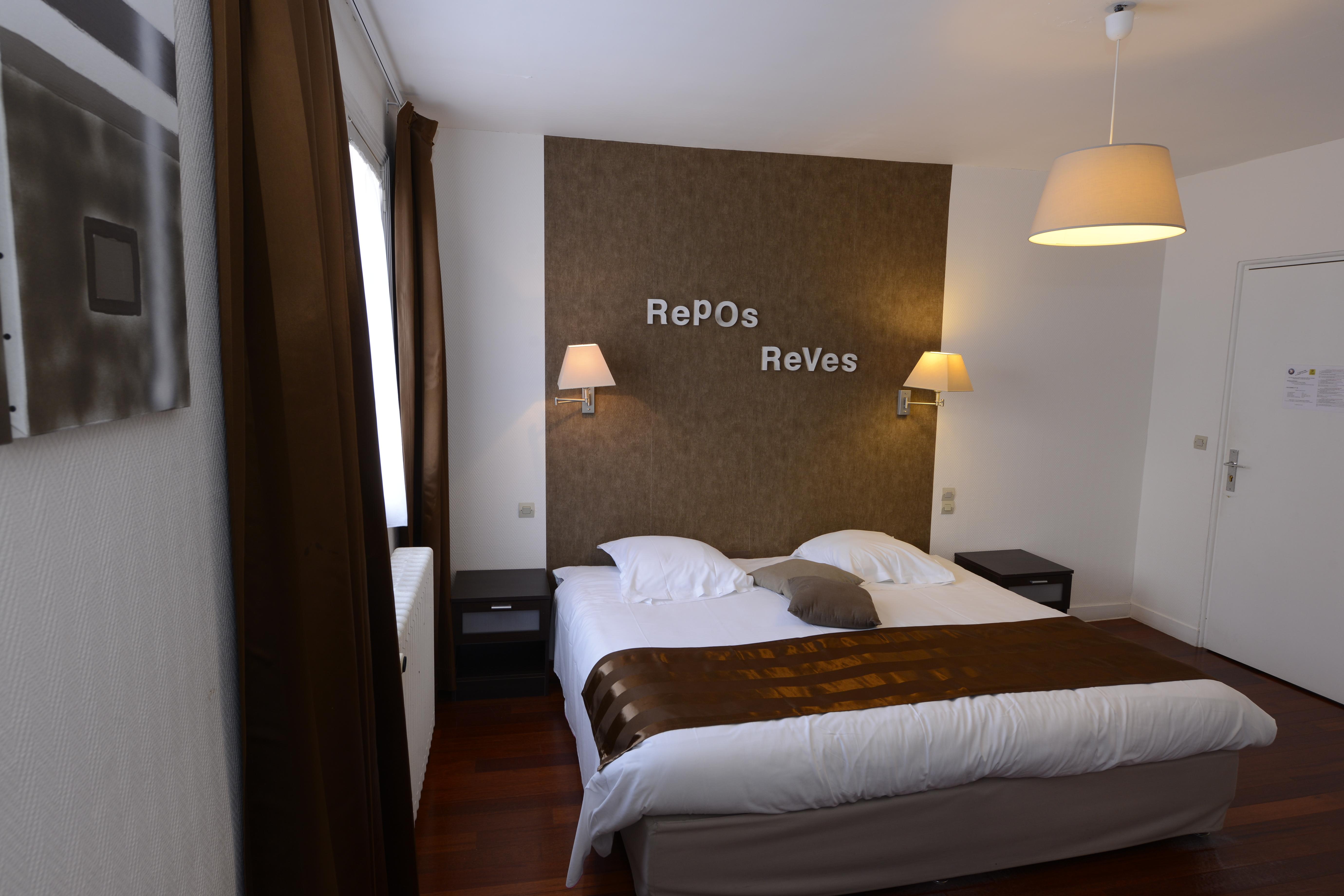 The Originals City, Hotel Le Cheval Rouge, Tours Ouest Villandry Exterior foto
